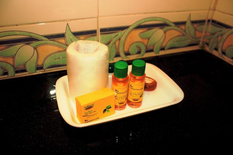 Fabhotel Crystal Suites
