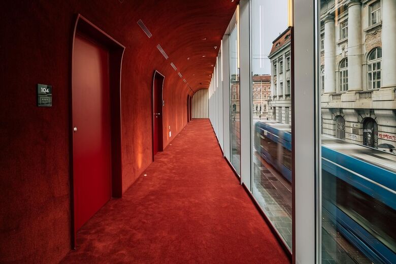 Met Boutique Hotel
