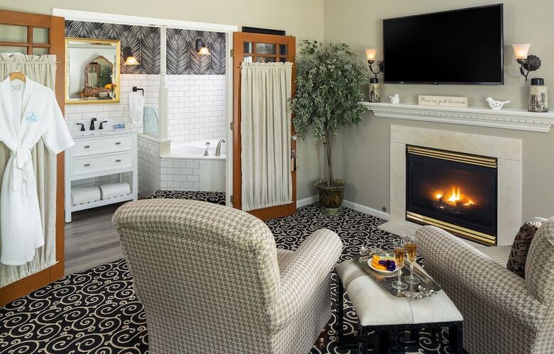 Bed & Breakfast Inn At The Park