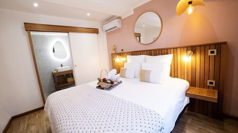 Hotel 10 Rue Du Four � Chaux
