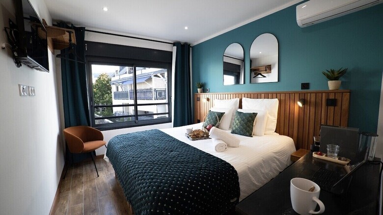Hotel 10 Rue Du Four � Chaux