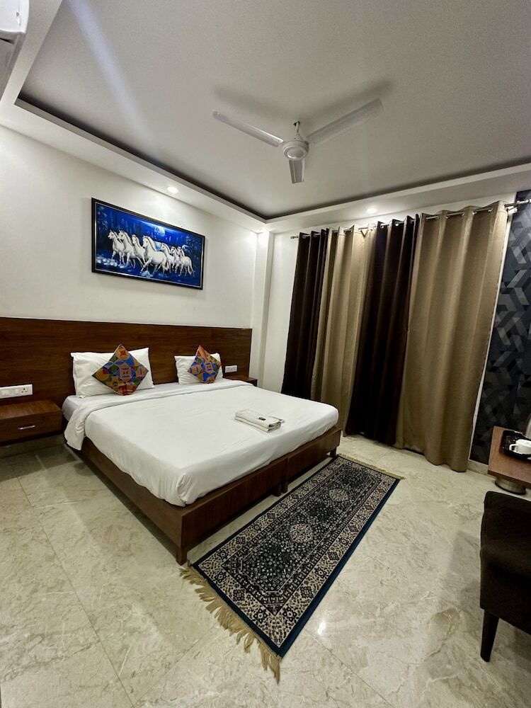 Hotel Vikrant Residency 59