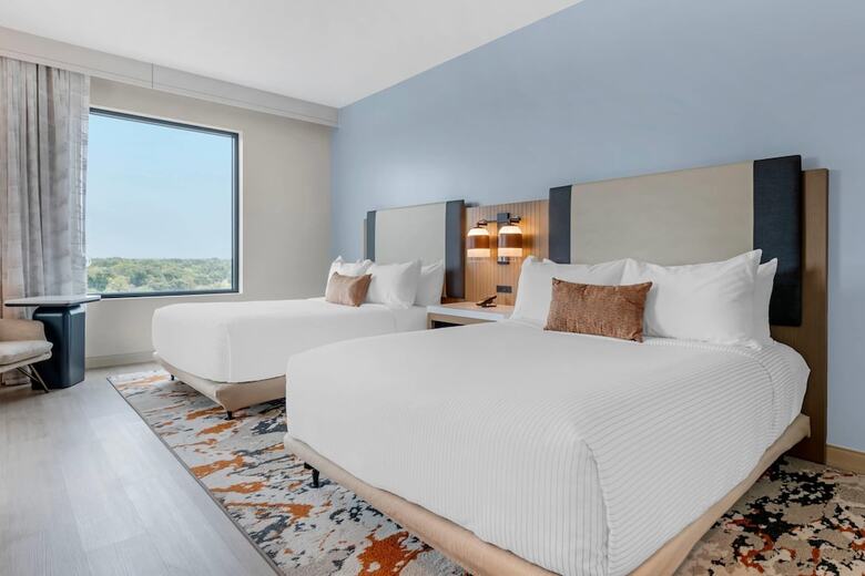 Cambria Hotel Austin Downtown