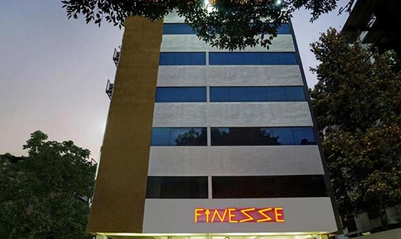 Fabhotel Prime Finesse