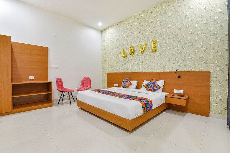 Fabhotel Alexa