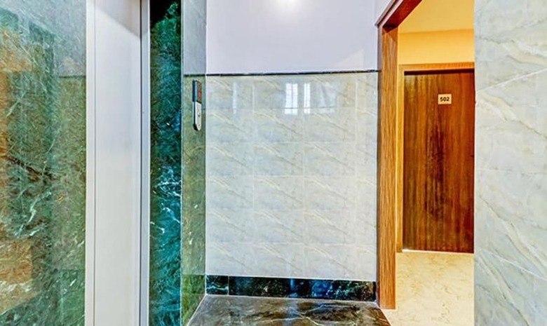 Hotel Fabexpress Stone Inn