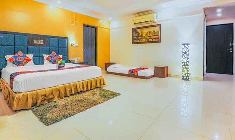 Fabhotel Anna Waddo