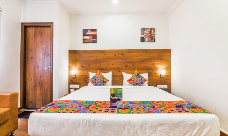 Fabhotel Vs Suites & Inn