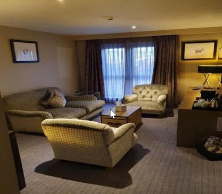 Boulevard Hotel