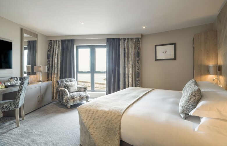 Boulevard Hotel