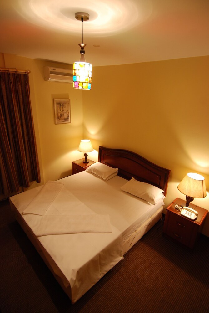 Al Rashid Hotel