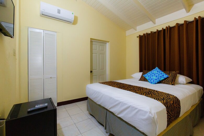 Hotel Jasmine Inn