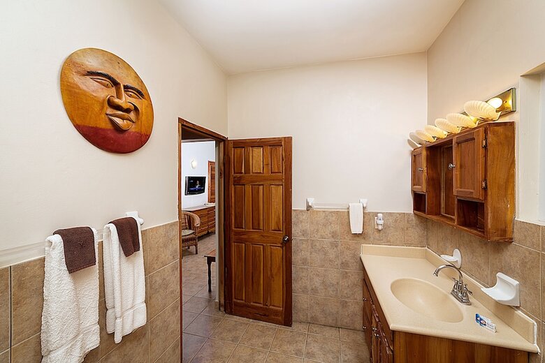 Aparthotel Beach House Condos Negril