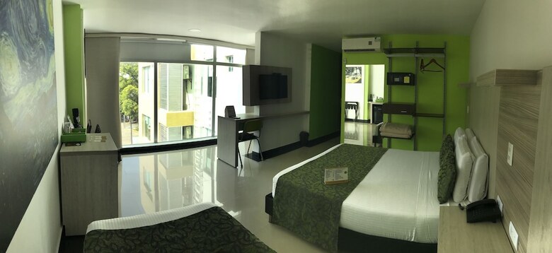 Hotel Genova Prado