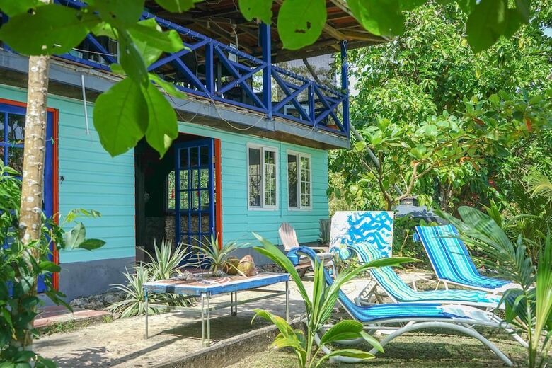 Hotel Mosana Reef Garden B&B