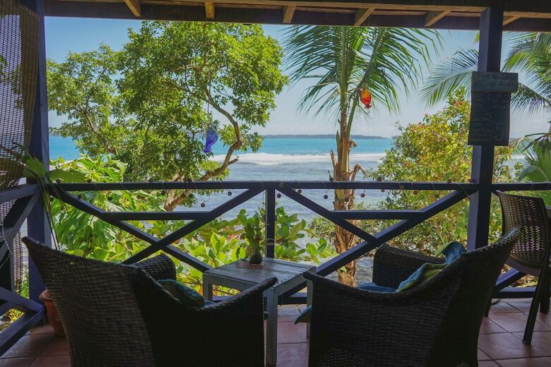 Hotel Mosana Reef Garden B&B