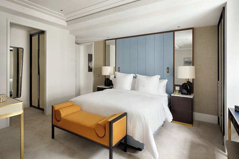 Four Seasons Hotel London At Tower Bridge