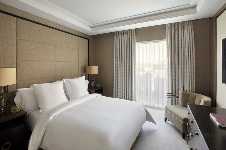 Four Seasons Hotel London At Tower Bridge