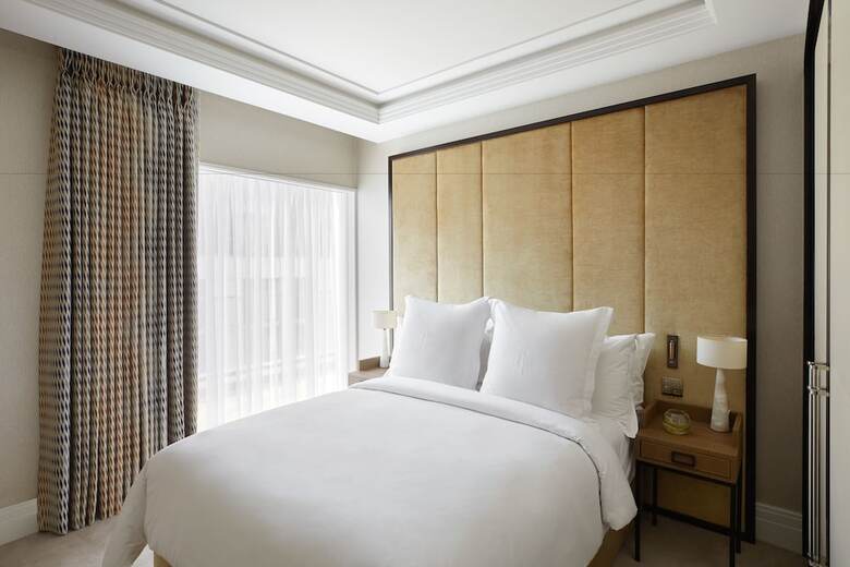 Four Seasons Hotel London At Tower Bridge