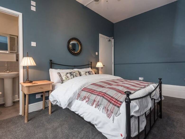 Hotel Summerfield Pub & Boutique Rooms