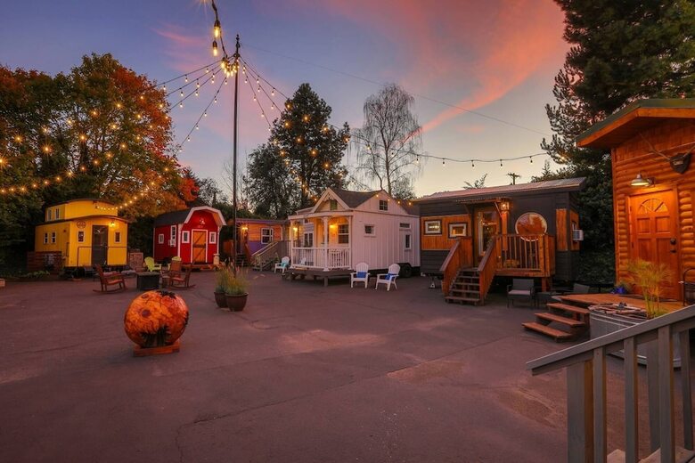 Tiny Digs - Hotel Of Tiny Houses