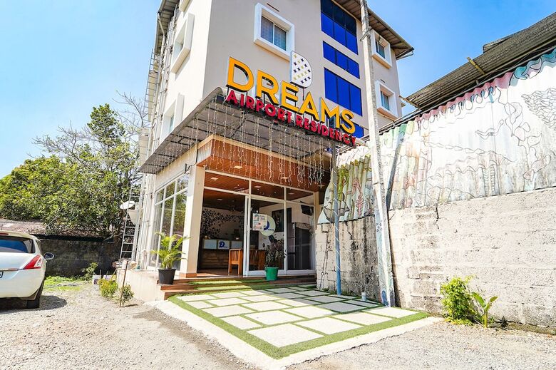 Fabhotel Dreamz Airport Residency