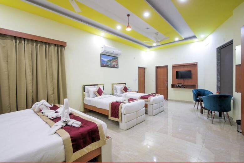 Hotel Amit House