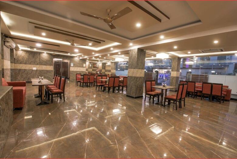 Hotel Amit House