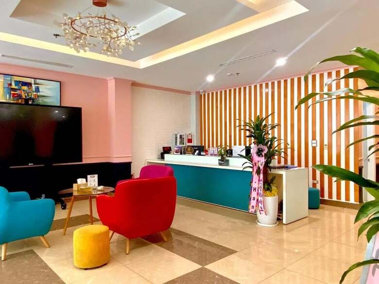 Vvs Glory Hotel - Bay Luxury