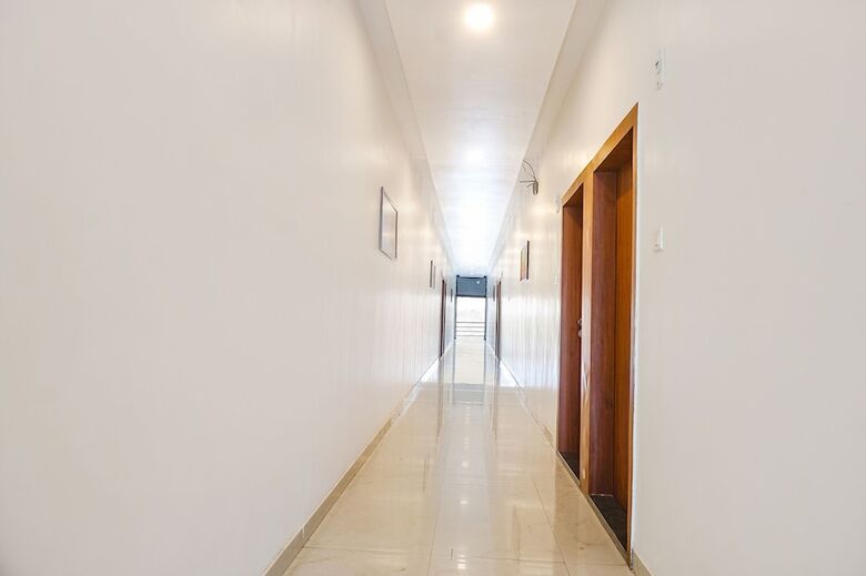 Fabhotel Irra Executive