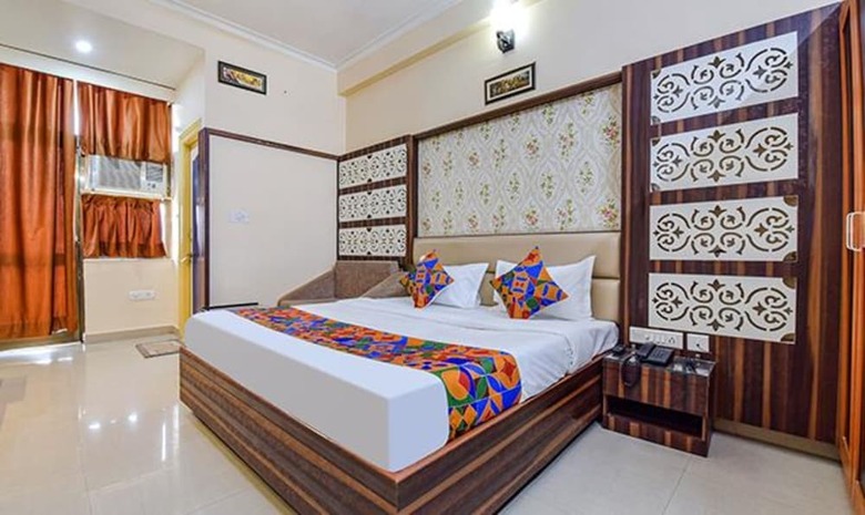 Fabhotel Aayojan