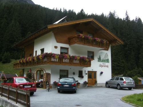 Hostal Haus Alpenruh