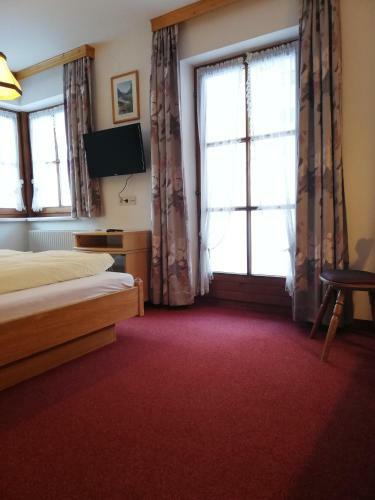 Hostal Haus Alpengruss