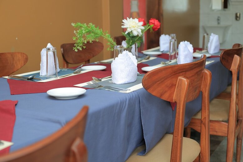Jinna Suites Hotel