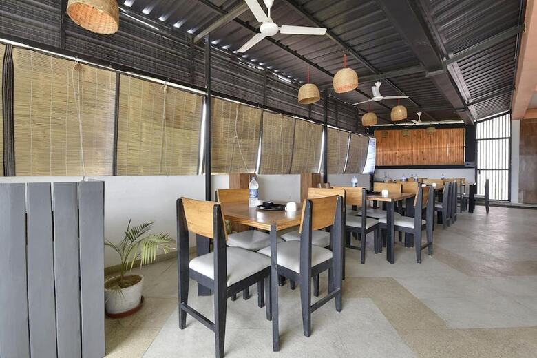Hotel Antra Stay By Ashoka Group