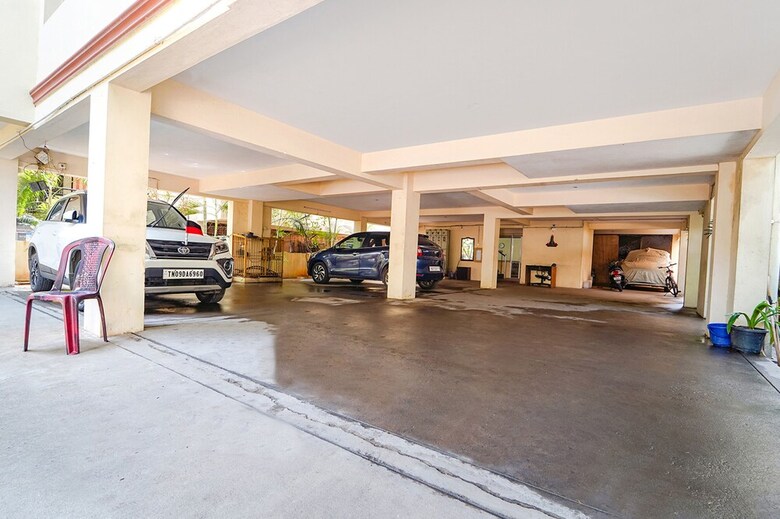 Hotel Fabexpress Shree Shylee Niwas