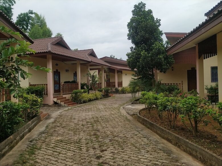 Hotel Rattikanchana Resort