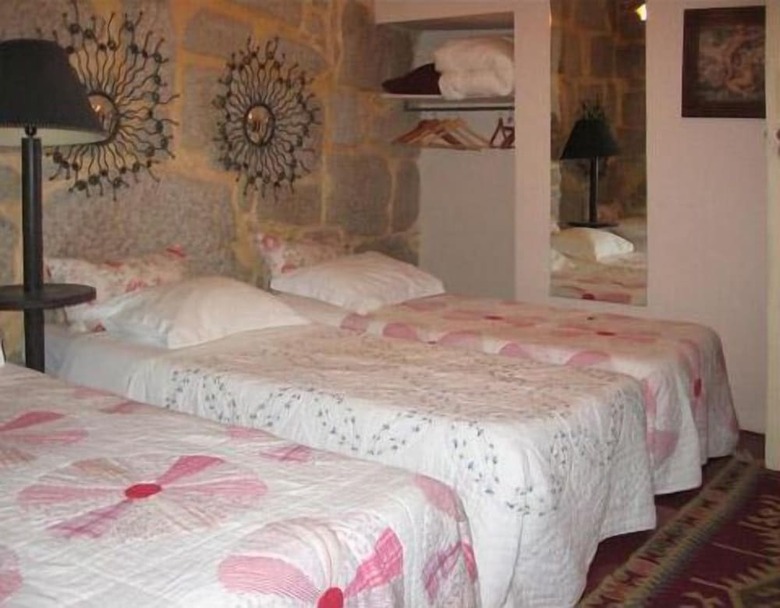 Residencia Pedra Antiga