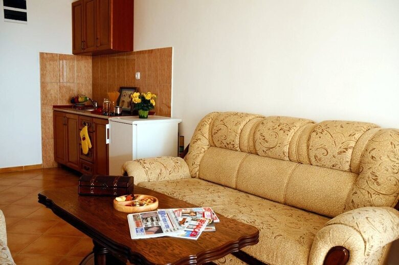 Aparthotel Apartments De Lara