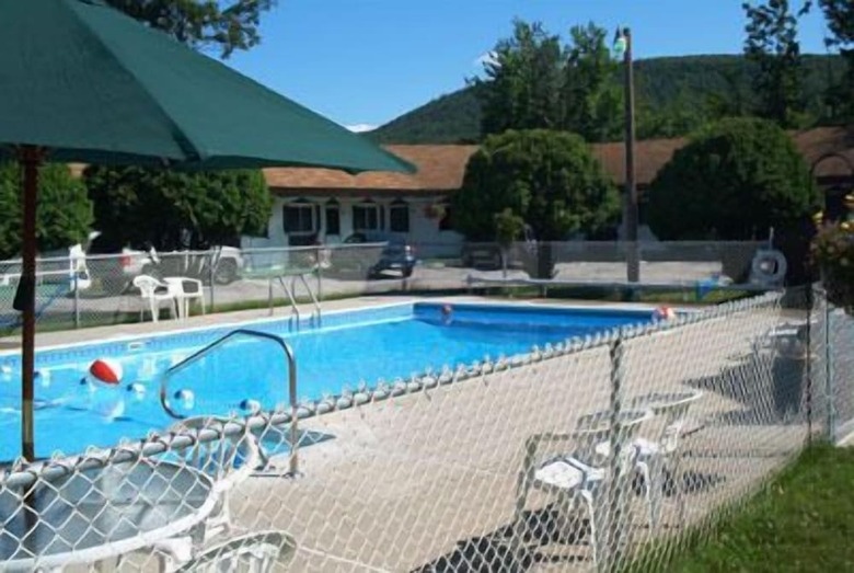 Moose Brook Motel