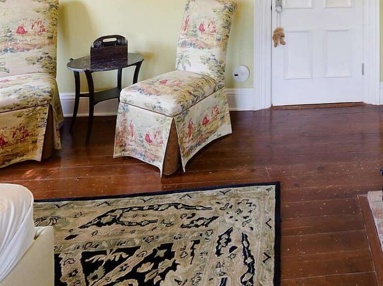 Hotel Jedediah Hawkins Inn