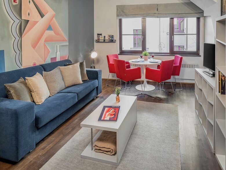 4 Arts Apartments By Adrez Living