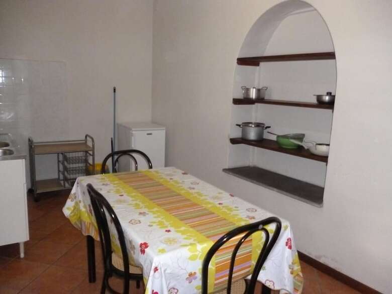 XXVII Aprile Bed & Car
