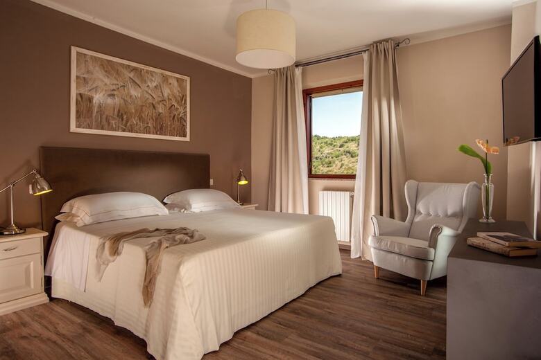 Valle Del Buttero Hotel Residence