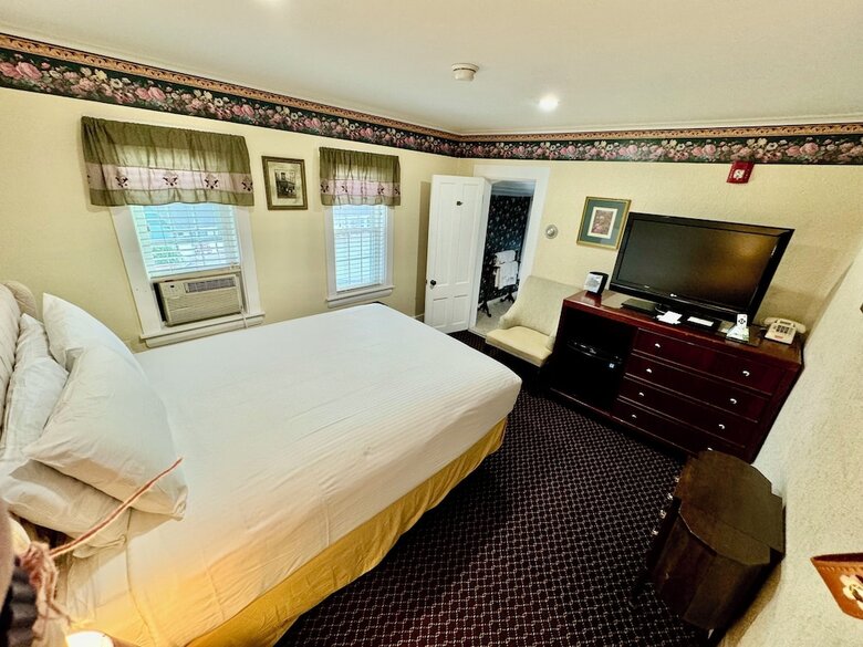 Hotel Merrill Farm Inn
