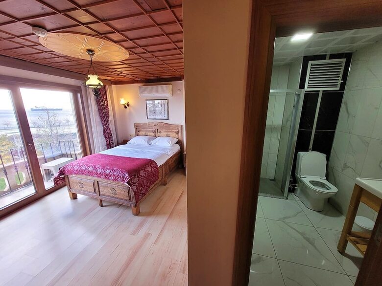 Saruhan Hotel