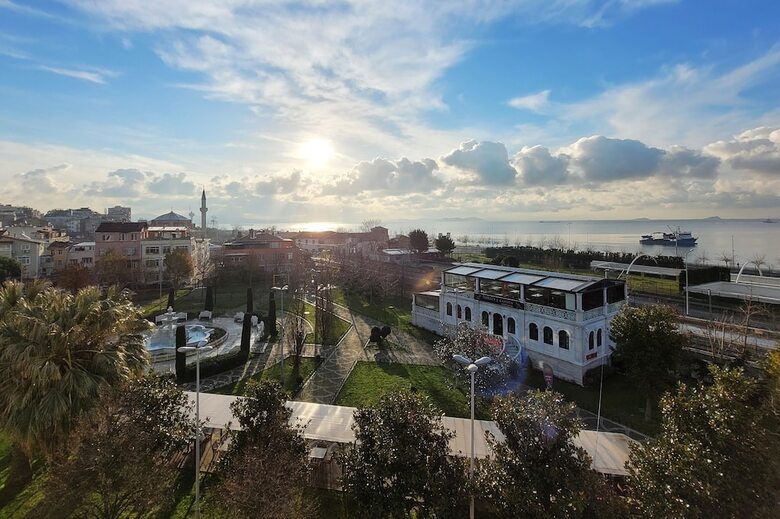 Saruhan Hotel