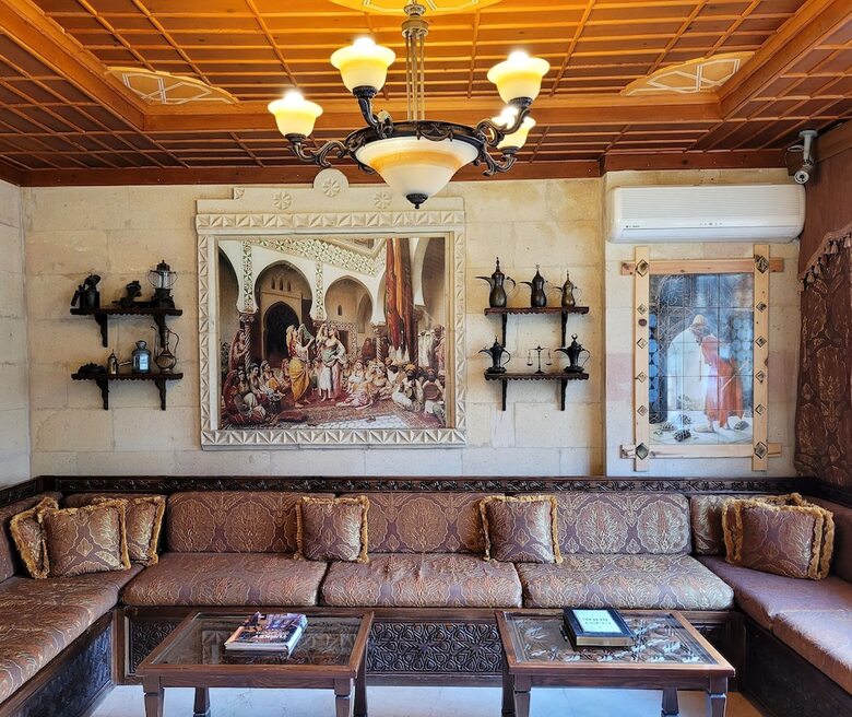 Saruhan Hotel