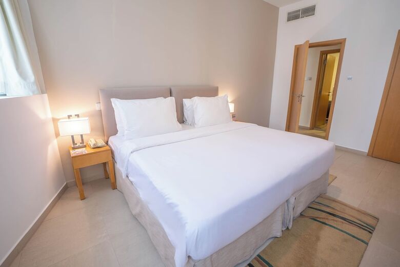 Grand Heights Dubai Hotel Apartments