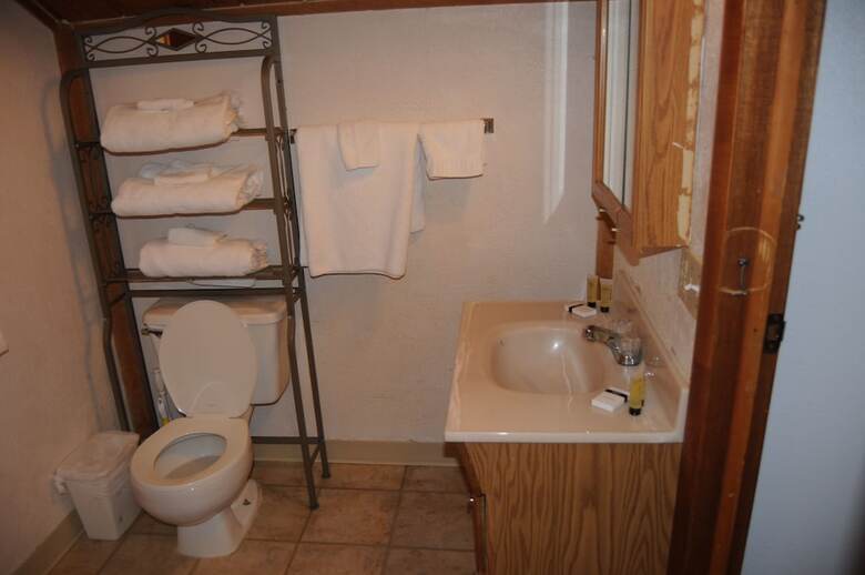 Hotel Yellowstone Motel - Adults Only